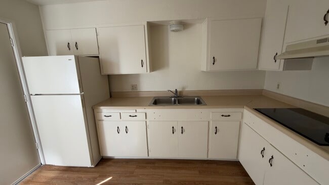 Photo - Mountain View Apartments