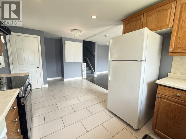 Photo - 66 Belwood Crescent
