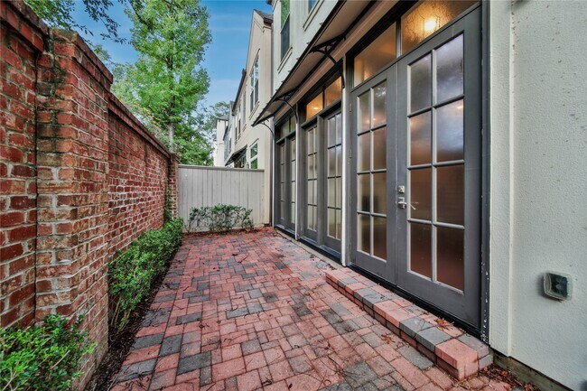 Photo - 42 Wooded Park Pl