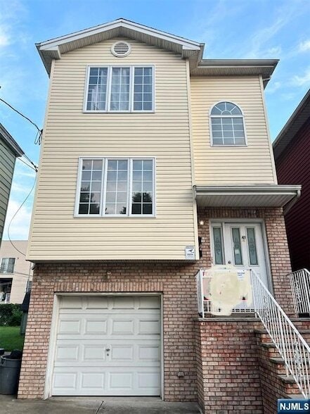 Building Photo - 41 Cleveland Ave Rental
