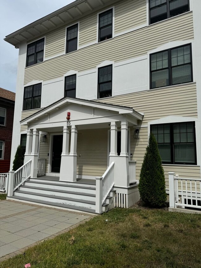 3 Bedroom Townhome in Dorchester - 3 Bedroom Townhome in Dorchester