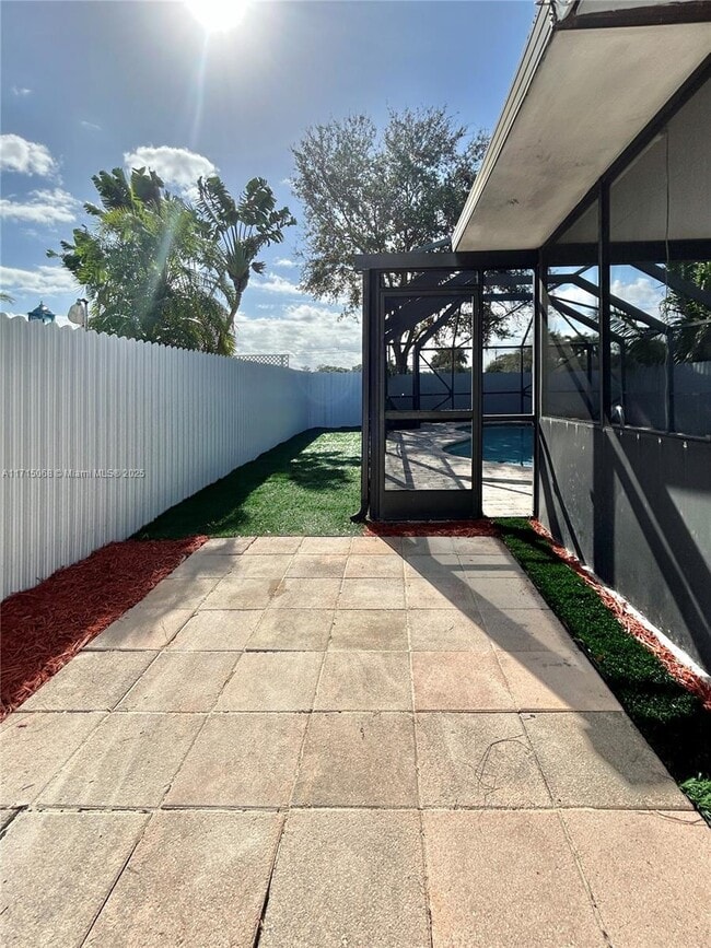 Photo - 9100 NW 35th Pl
