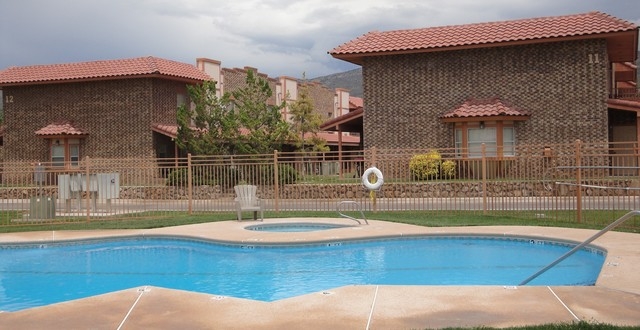Monte Vista Townhome Apartments - Monte Vista Townhome Apartments
