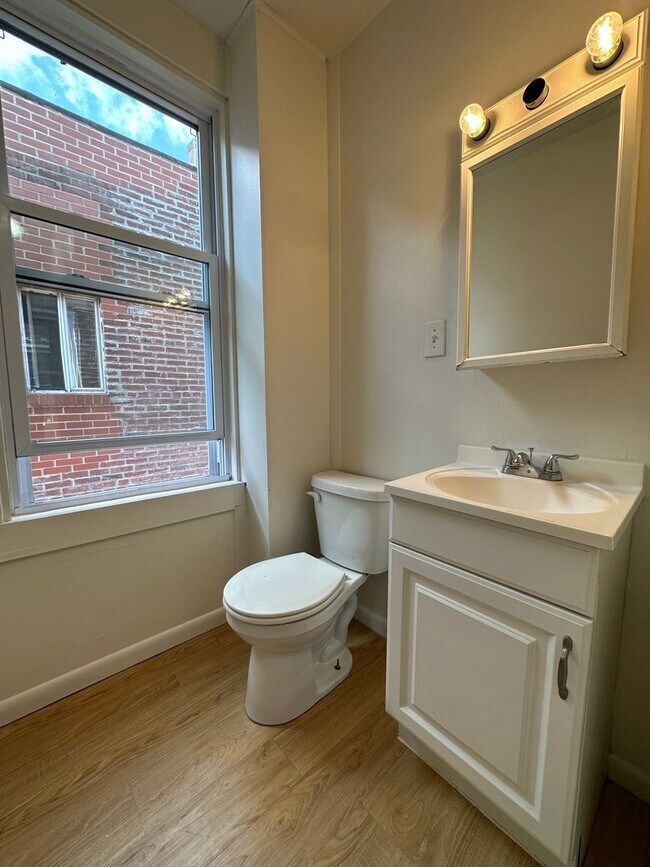 Photo - Huge Two Bedroom Apartment on Dawson Stree... Unit 3608 #3