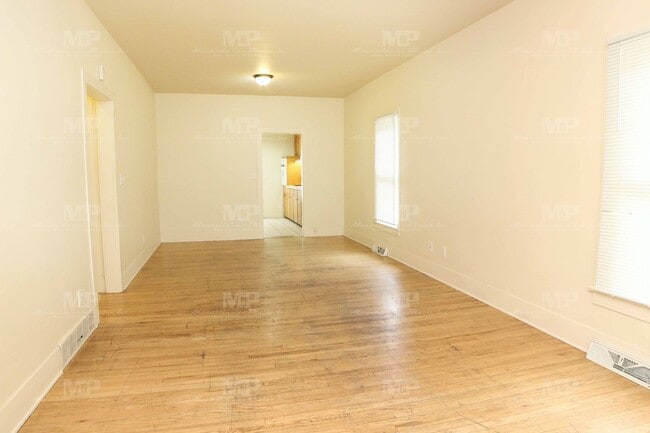 Photo - 644 S Meldrum St