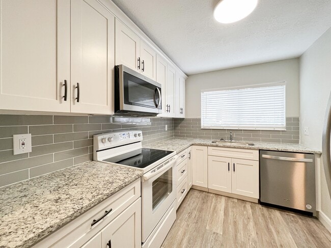 Photo - 12062 Socrates Dr Unit 12066
