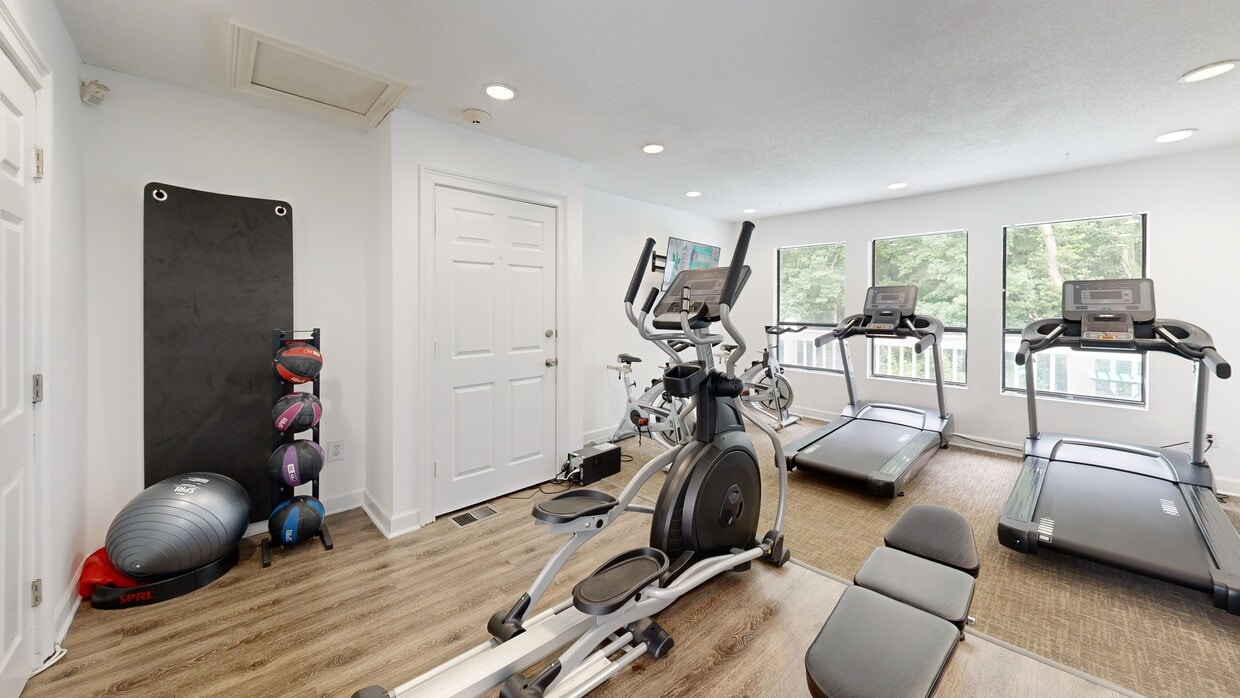 Photo - Waldan Pond Apartments