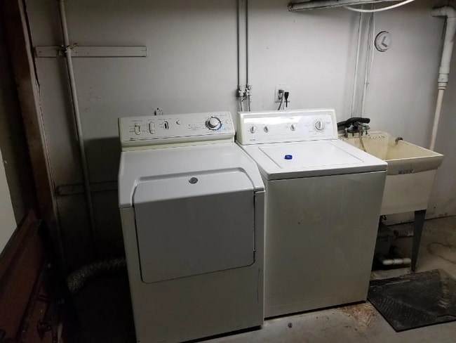 Photo - 230 Bergen St