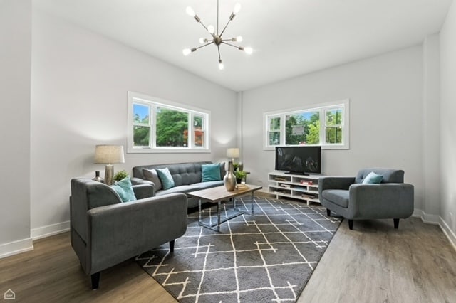 Photo - 2901 N Sacramento Ave