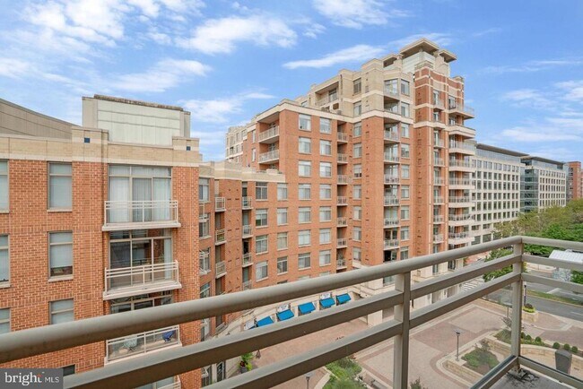 Photo - 3650 S Glebe Rd Unit 638