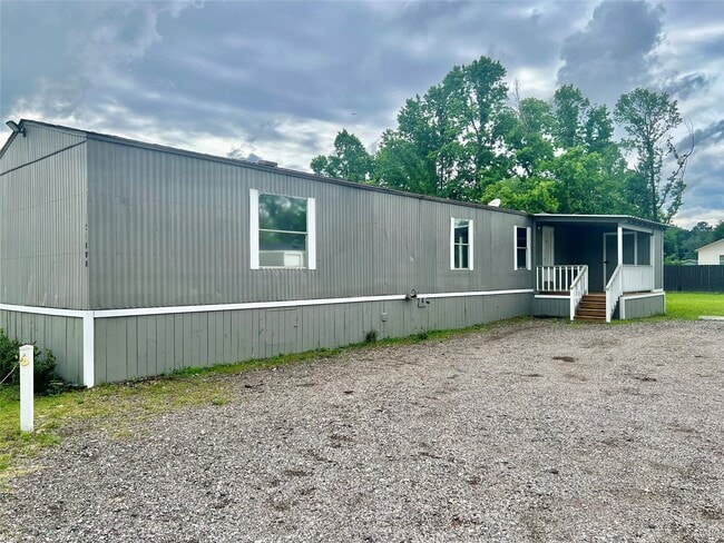 Photo - 21399 Ruth Dr