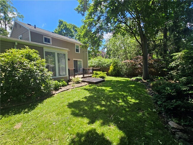 Photo - 50 Greenview Dr