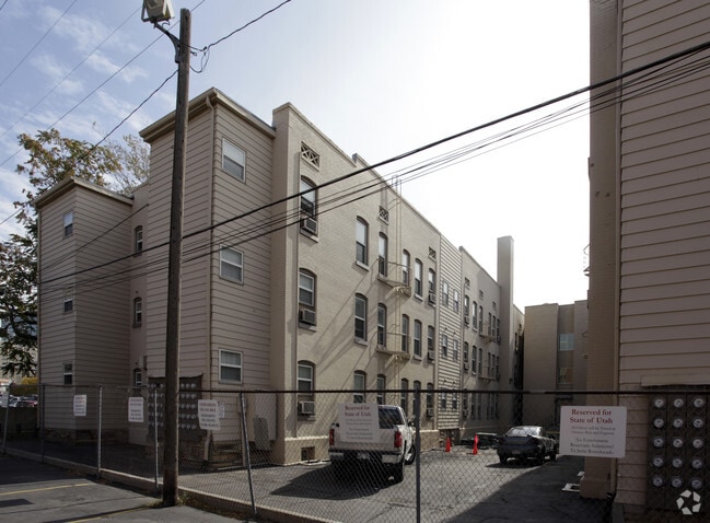 Jackson Apartments