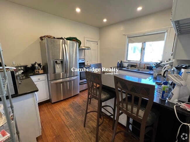 Building Photo - 72 Curtis St Unit 2 Rental