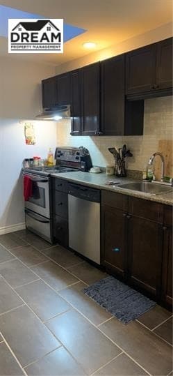 Building Photo - 885 Briarfield Ave