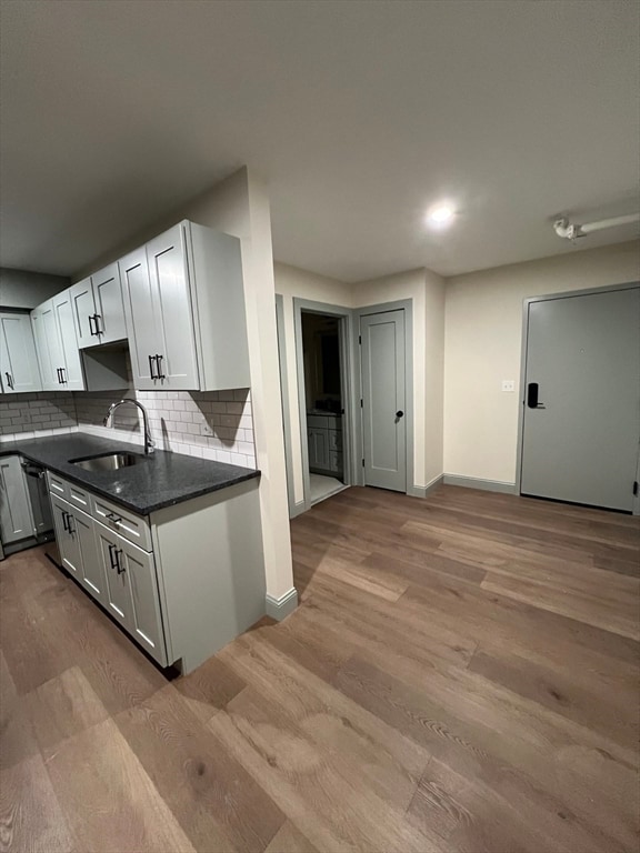 Photo - 160 Seabury St Unit 31