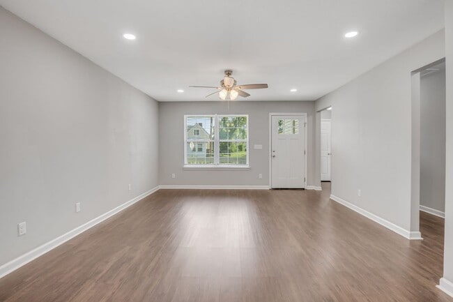 Photo - 1906 Blackford St