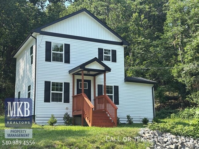Building Photo - 811 Montvue Rd