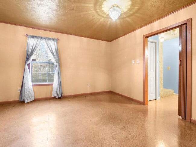 Photo - 503 N 1st St