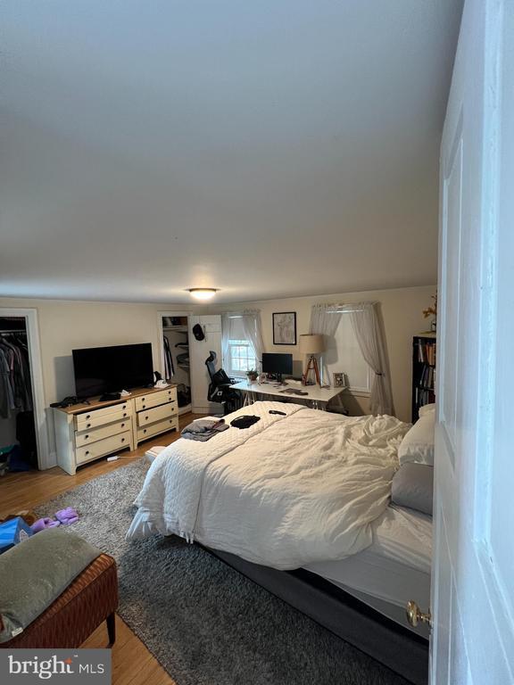Building Photo - 200 Nassau St Unit 2 Rental