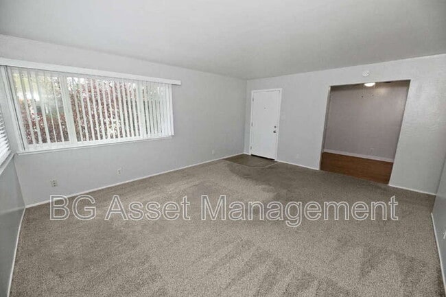 Photo - 4621 Ashdale Ct Unit 4