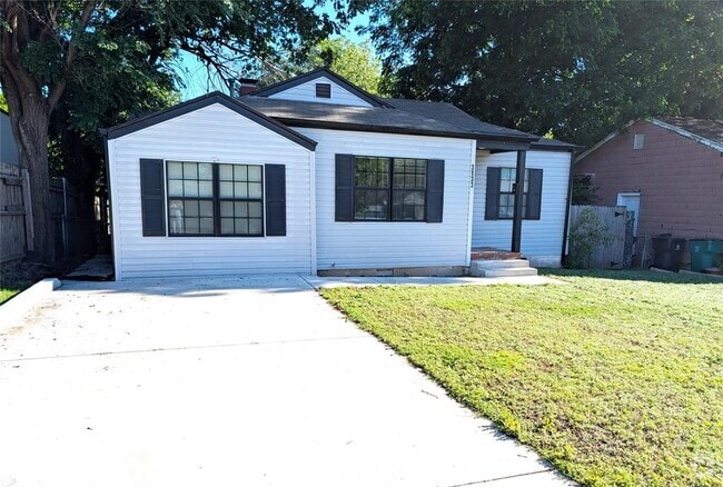 Building Photo - 3133 NW 32nd St Rental