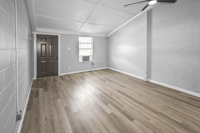 Photo - 1315 Alliance St Unit 4