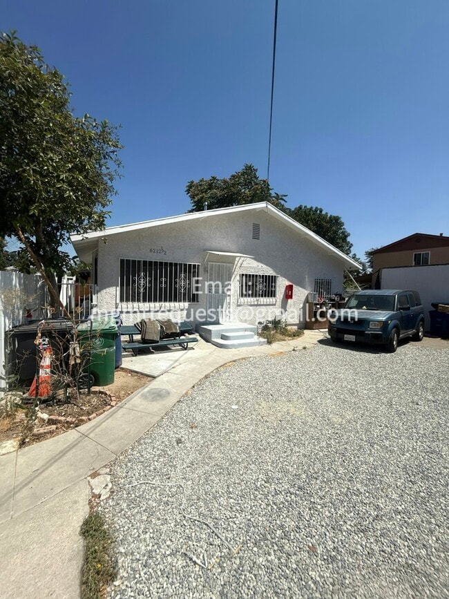 Building Photo - 6212 Orchard Ave Unit 6212 #1/2 Rental