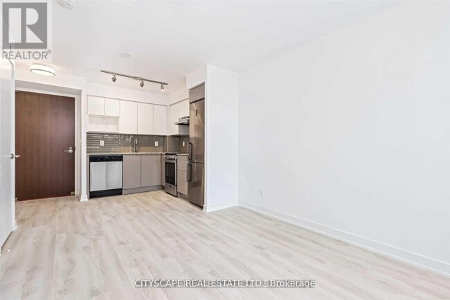 Photo - 120 Varna Dr Unit 425