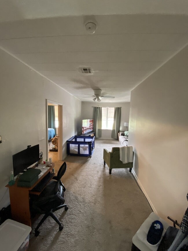 Photo - 738 1/2 Massachusetts