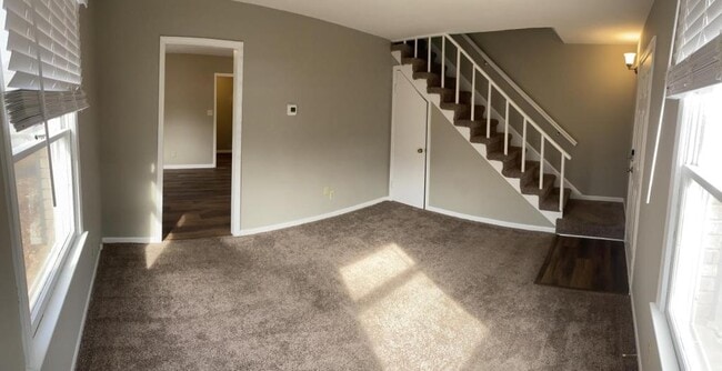 Photo - 112 State Rd S-42-7449