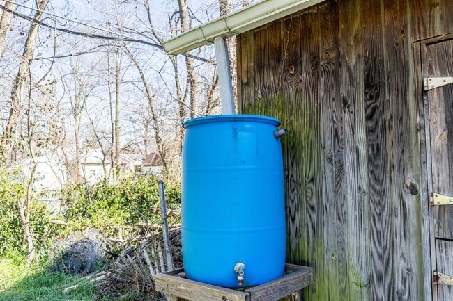 Photo - Large 3 bedroom 2 bath house