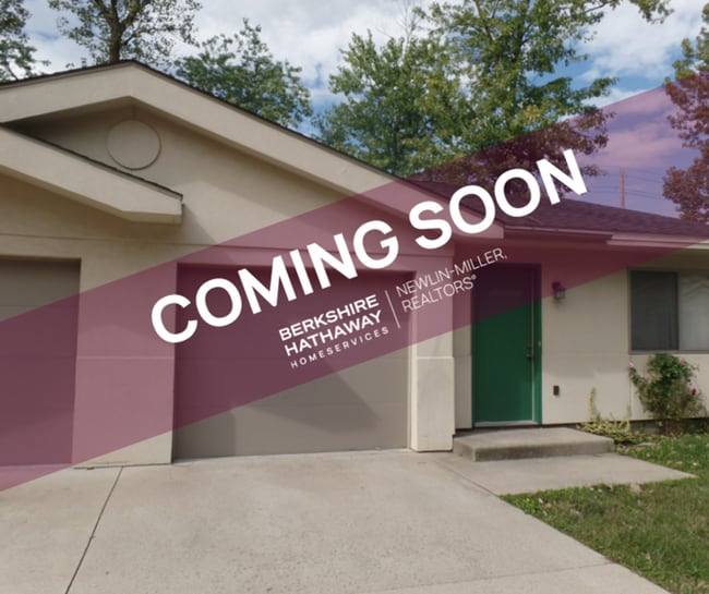 Building Photo - 2 Bedroom Duplex - *Pets Welcome! Rental