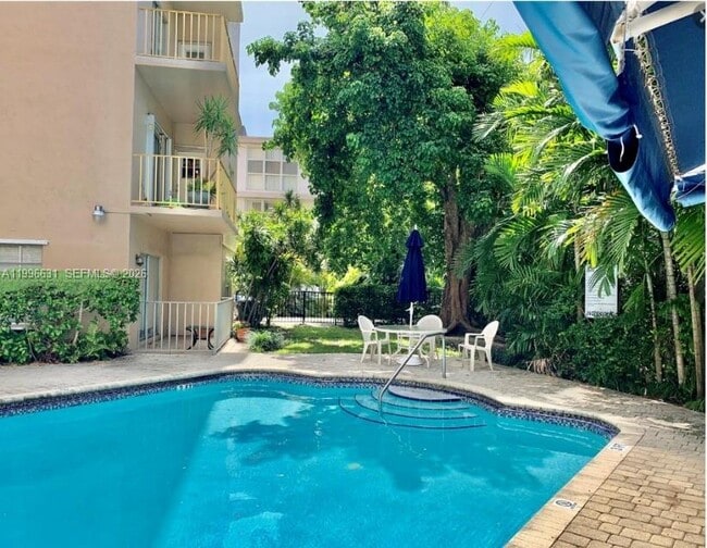 Building Photo - 1120 99th St Unit 503