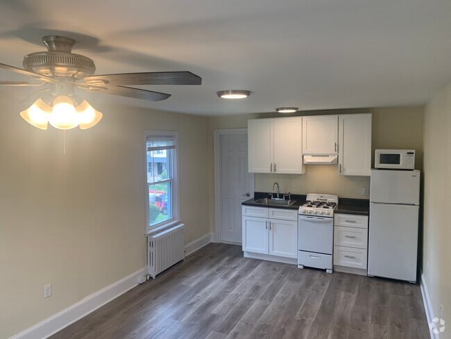 Building Photo - AG 210 Forward Unit 5 Rental