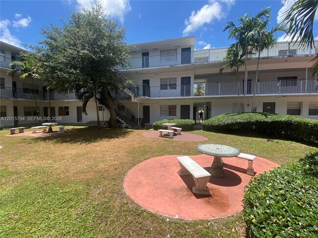 Photo - 13700 NE 6th Ave Unit 115