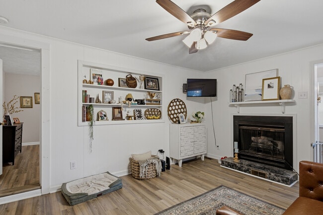 Photo - 2136 Rock Ave Unidad 2136 Rock Ave