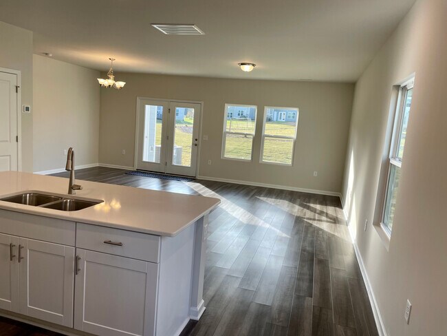 Photo - 912 Field Ivy Dr