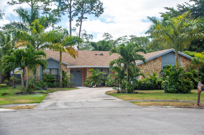 Photo - 13484 Jonquil Ct House