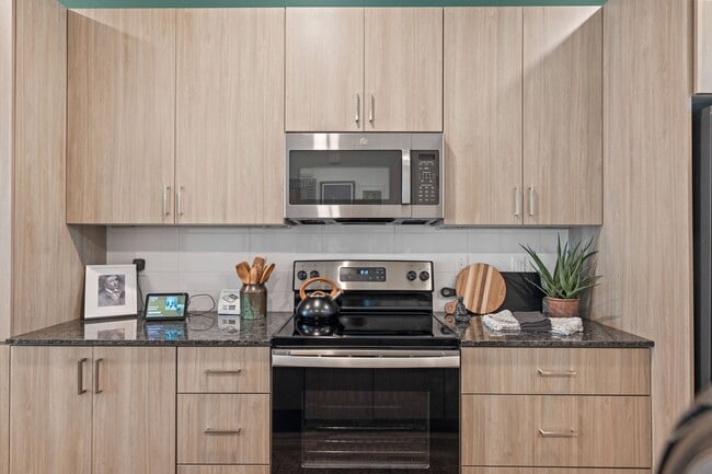 Photo - Aerie Happy Valley