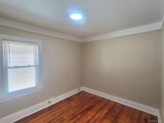 Photo - 118-38 219th St Unidad 2