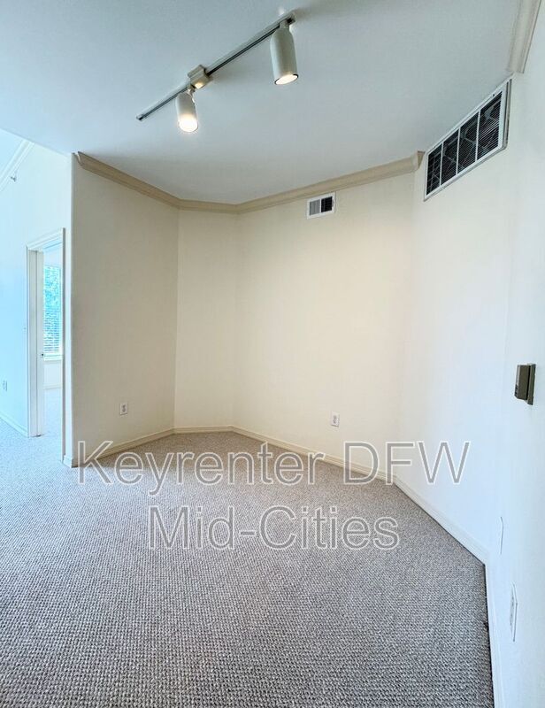 Photo - 330 E Las Colinas Blvd Unit 440