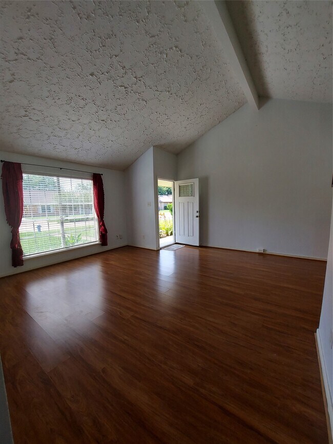 Photo - 3807 Quiet Pl Dr
