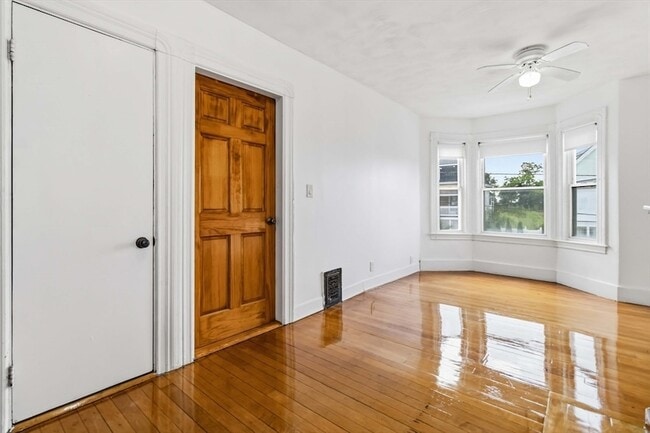 Photo - 78 Grant St Unit 2
