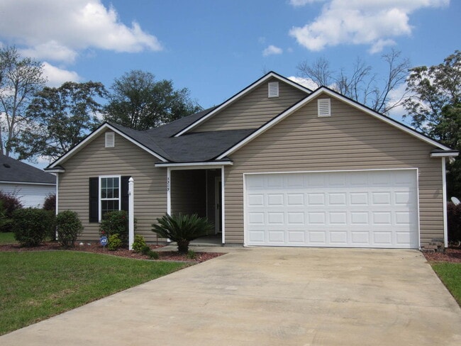 Building Photo - 3 Bedroom/2 Bath home in Branch Point