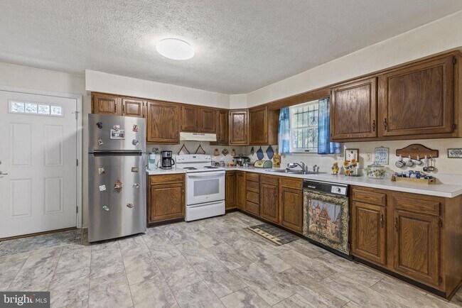 Photo - 638 Westwood Dr