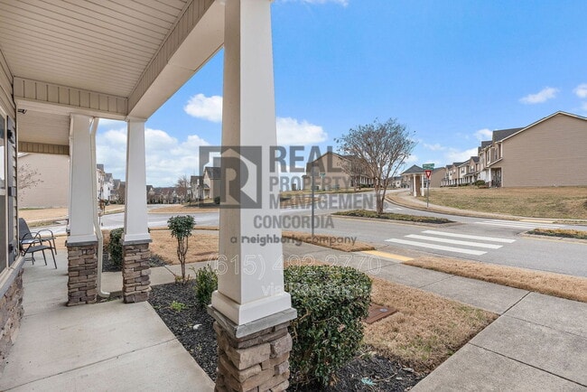 Photo - 1702 Sprucedale Dr