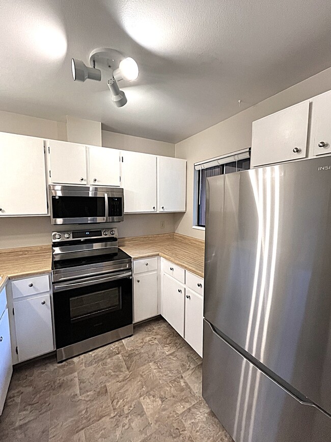 Photo - 1625 W Elizabeth St
