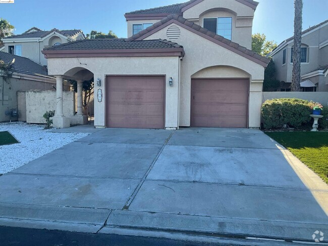 Building Photo - 1940 Cherry Hills Dr Rental