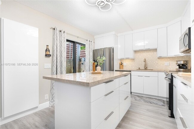 Photo - 9844 NW 6th Ct